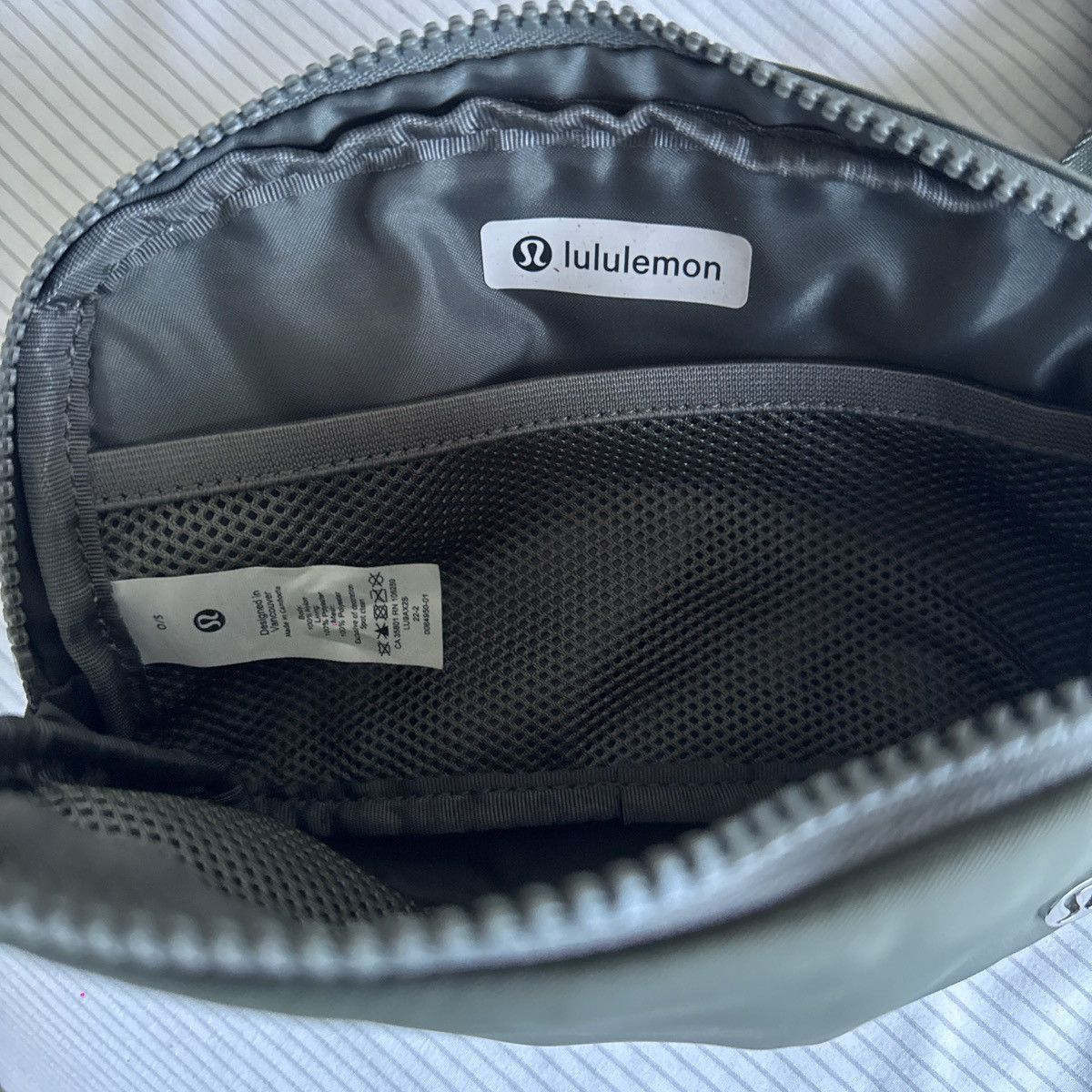 Lululemon Lululemon Fanny pack bag Size ONE SIZE - 3 Thumbnail