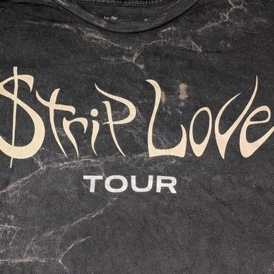 Other Karol G $trip Love Tour 2022 Acid Wash T-Shirt Medium Size M / US 6-8 / IT 42-44 - 3 Thumbnail