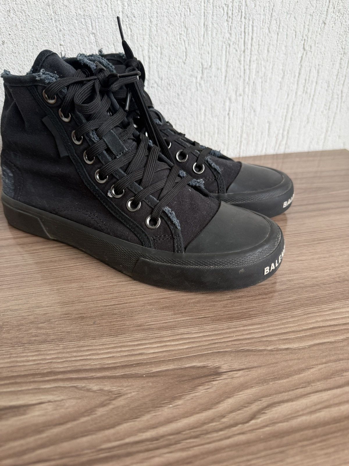 Balenciaga Distress paris sneaker Size US 7 / IT 37 - 4 Thumbnail