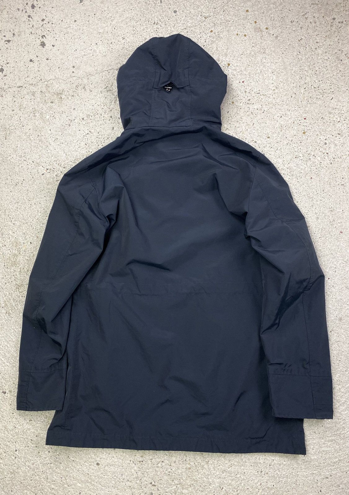 Woolrich Woolen Mills Woolrich cape patka navy waterproof windbreaker gorpcore Size US XL / EU 56 / 4 - 11 Thumbnail