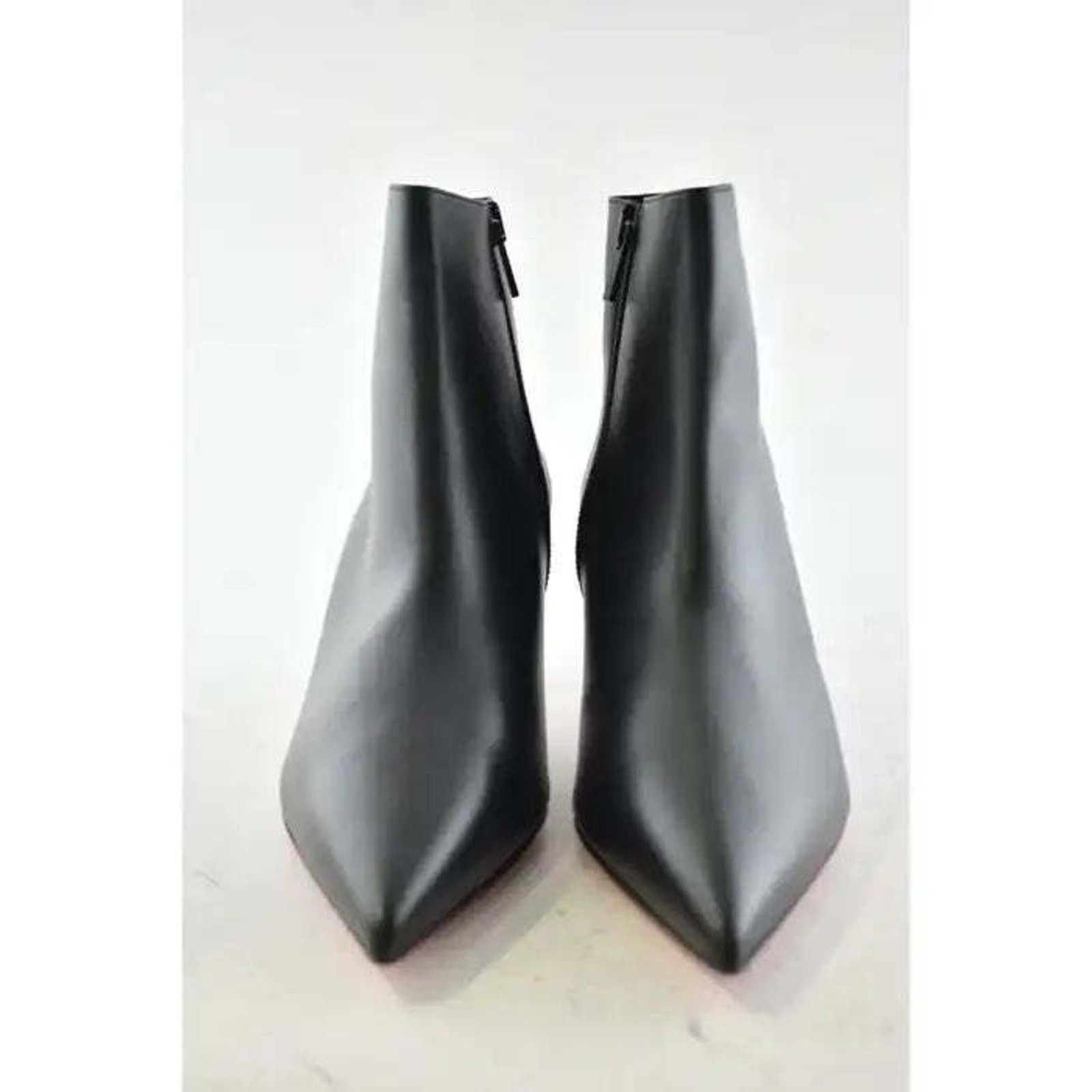 Christian Louboutin Christian Louboutin So Kate Booty 55 Black Leather Ankle Size US 6 / IT 36 - 4 Thumbnail