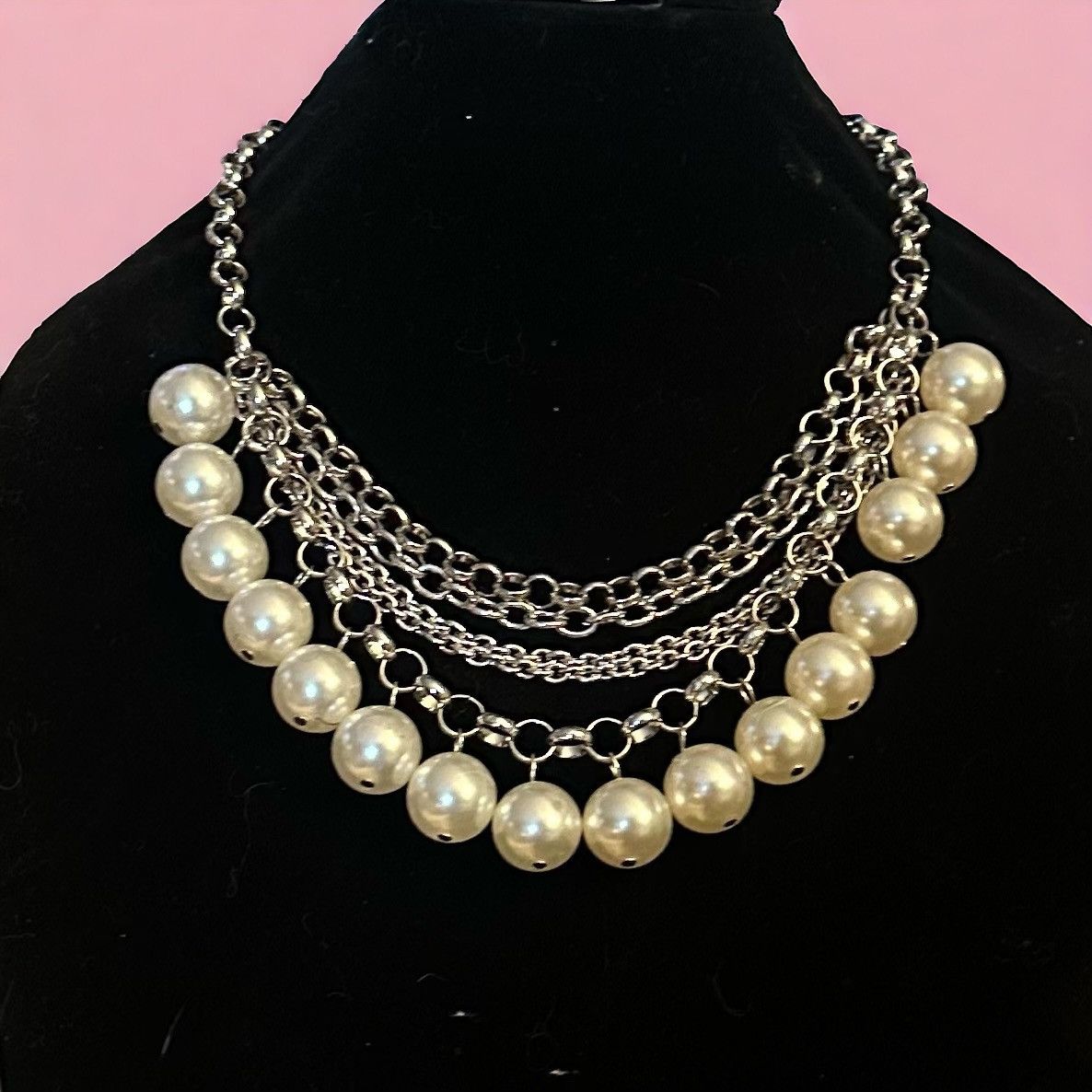 Other Silver multi strand layered chunky pearl dangle necklace Size ONE SIZE - 1 Thumbnail