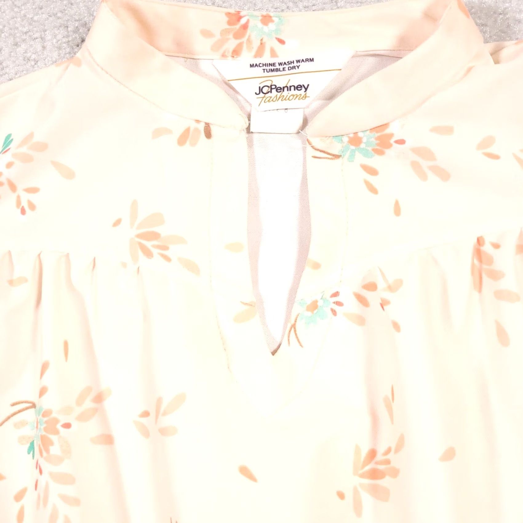 Vintage VINTAGE J. C. Penney Shirt Women's 8 Floral Stretch Elastic Cinched Waist V-Neck Blouse Size M / US 6-8 / IT 42-44 - 4 Thumbnail