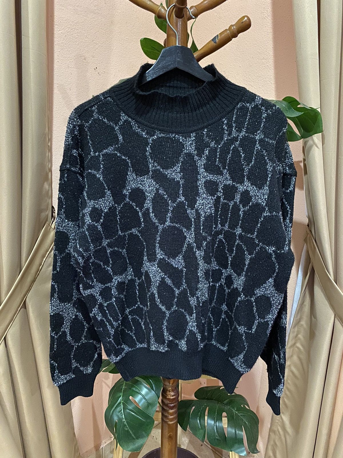 Other VINTAGE MODIGLIANI KNIT SWEATER BLACK ANIMAL PRINT RETRO Size US M / EU 48-50 / 2 - 1 Thumbnail