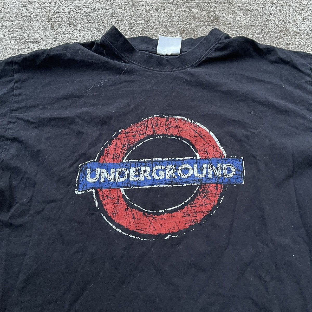 Vintage Vintage London Underground Black Boxy T-Shirt L Y2K 00’s Size US L / EU 52-54 / 3 - 2 Thumbnail