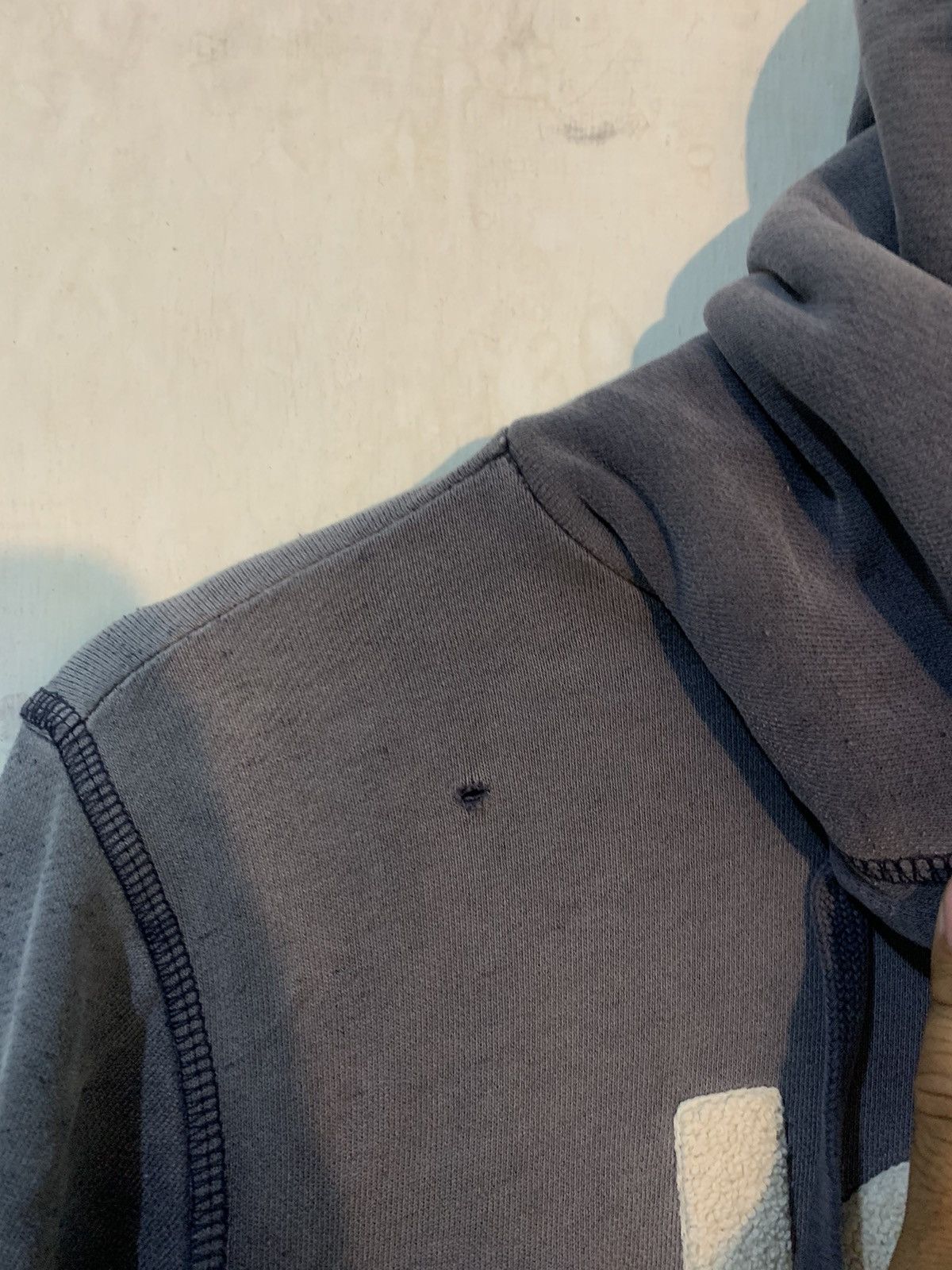 Jeep × Vintage Vintage Jeep 70s Distressed Faded Cut Hoodie Size US S / EU 44-46 / 1 - 11 Thumbnail