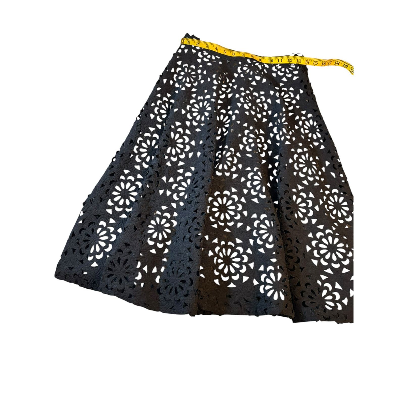 Alice + Olivia Alice + Olivia Viviana Cutout A-Line Skirt - Size 4 Size 27" / US 4 / IT 40 - 7 Thumbnail
