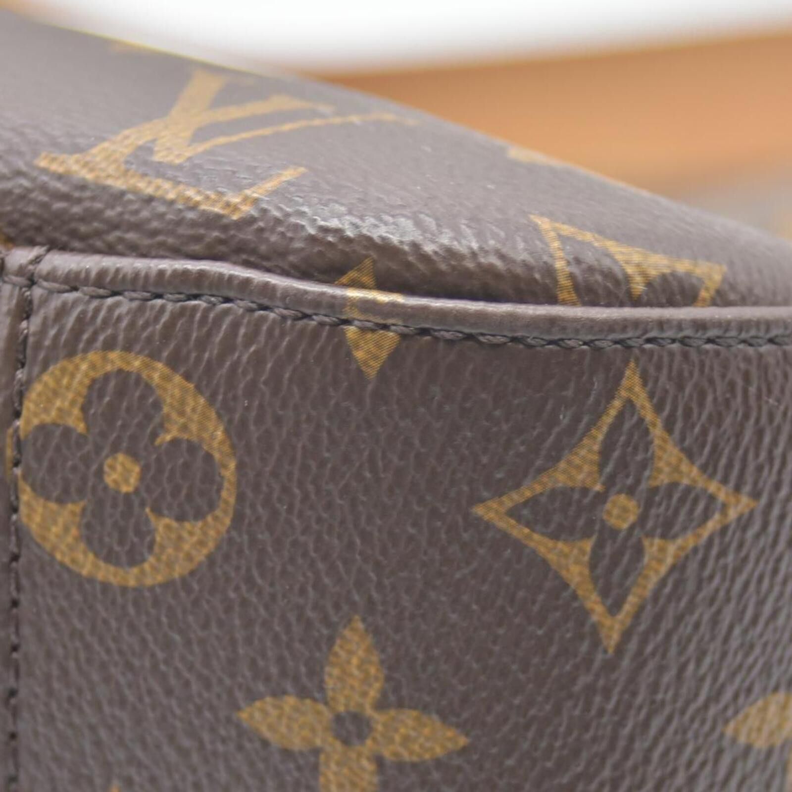 Louis Vuitton $2740 Louis Vuitton Monogram Slouchy MM Size ONE SIZE - 7 Thumbnail