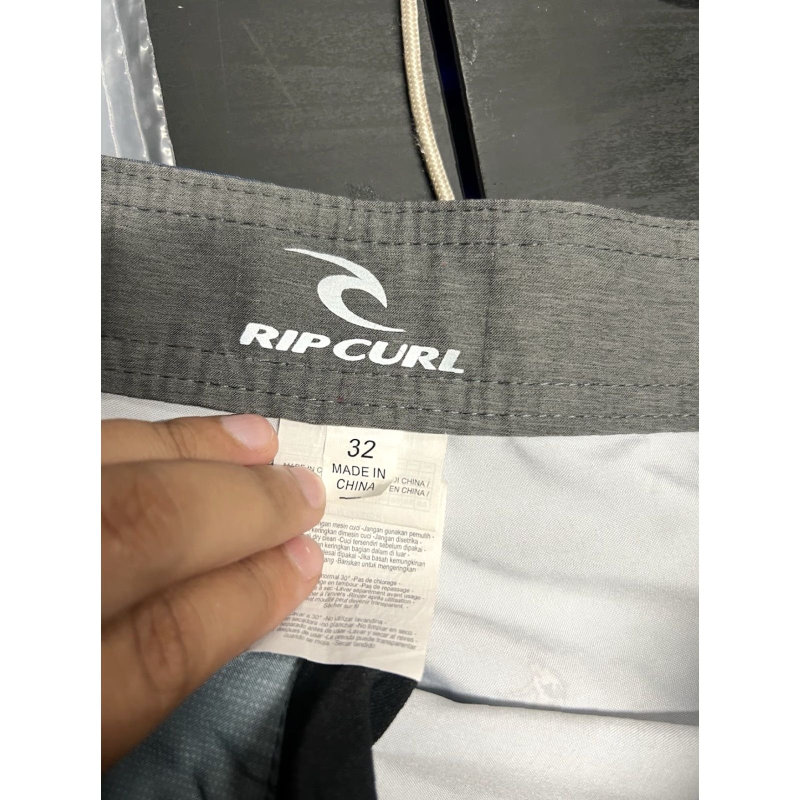 Rip Curl Rip Curl Swim Shorts Mens 32 Hula Girl Print Blue Surf Trunks Floral Beach Hawaiian Tropical Pockets Mens Size US 33 - 5 Thumbnail