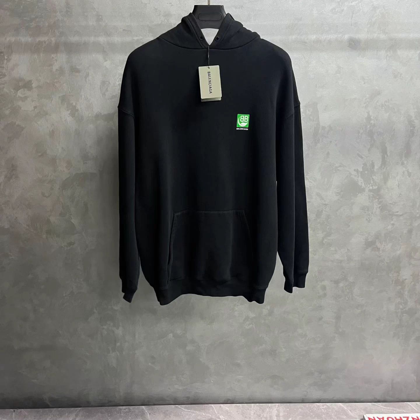 Balenciaga Balenciaga Black Logo Print Hoodie Size US S / EU 44-46 / 1 - 1 Thumbnail