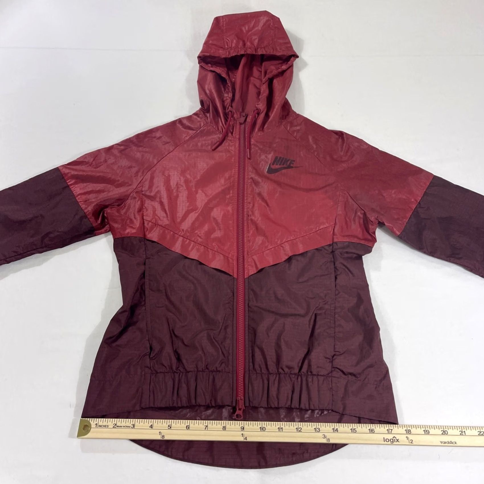Nike Nike Windrunner Windbreaker Jacket XS Red Maroon 804947-620 Nike Windrunner Windbreaker Women XS Red Maroon 804947-620 Size XS / US 0-2 / IT 36-38 - 7 Thumbnail