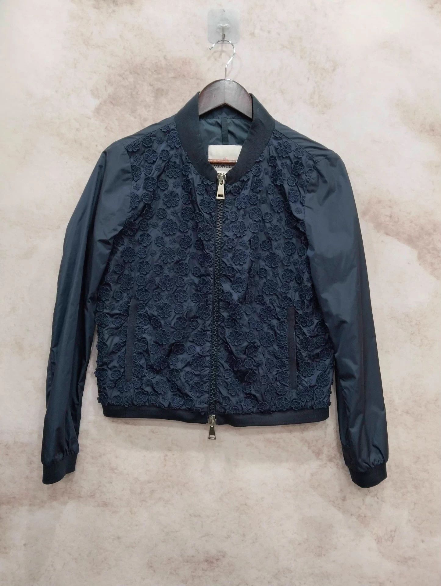 Moncler Moncler 2 Jacket Size M / US 6-8 / IT 42-44 - 1 Thumbnail