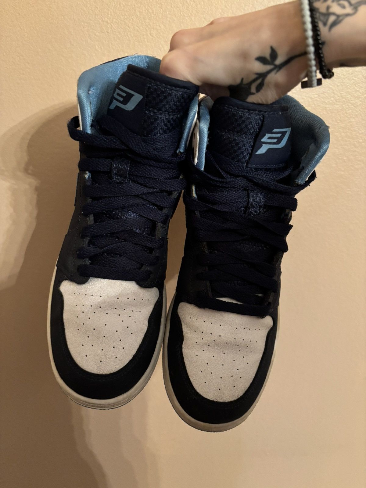 Jordan Brand × Nike Air Jordan 1 Retro High GS ‘Chris Paul’ Size US 6 / EU 39 - 3 Thumbnail