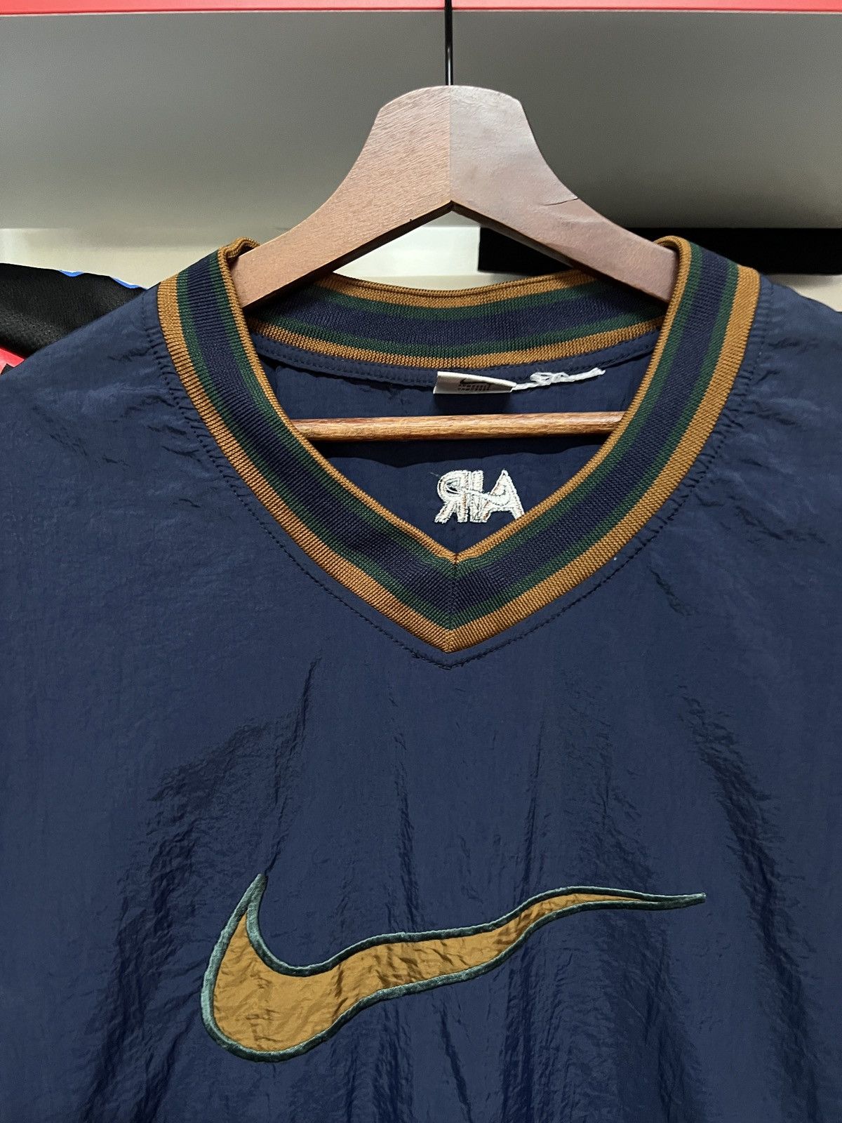 Nike Vintage 90s Nike Big Logo Swoosh Nylon Pullover Size US XL / EU 56 / 4 - 7 Thumbnail