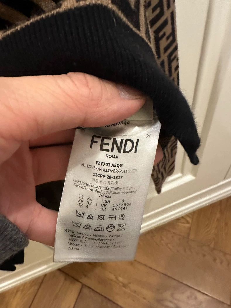 Fendi Fendi size 36 Full LOGO Knitwear Size US XXS / EU 40 - 5 Thumbnail