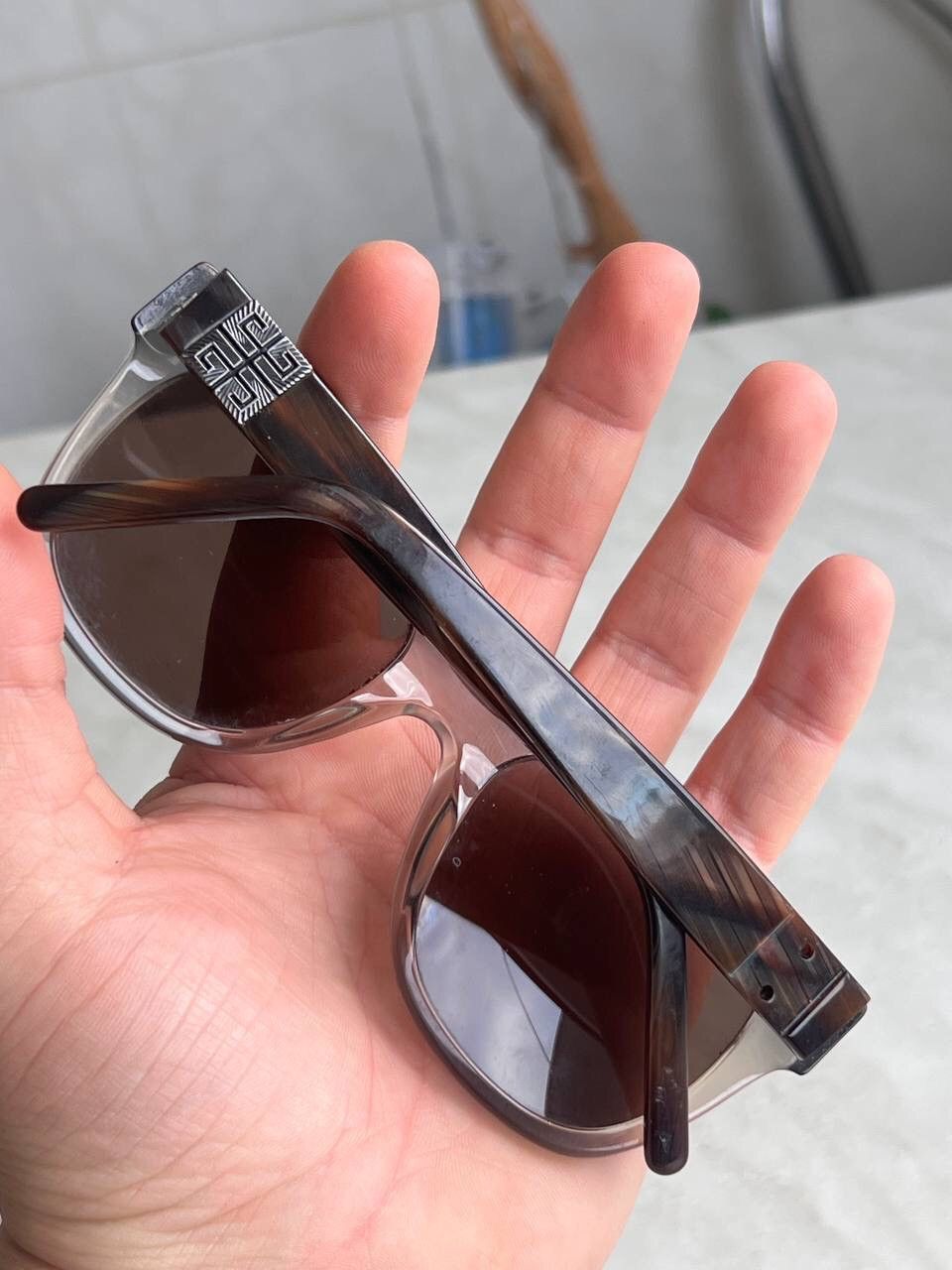 Givenchy Vintage Givenchy Sunglasses SGV 826 Square Frame Lost Logo Size ONE SIZE - 7 Thumbnail