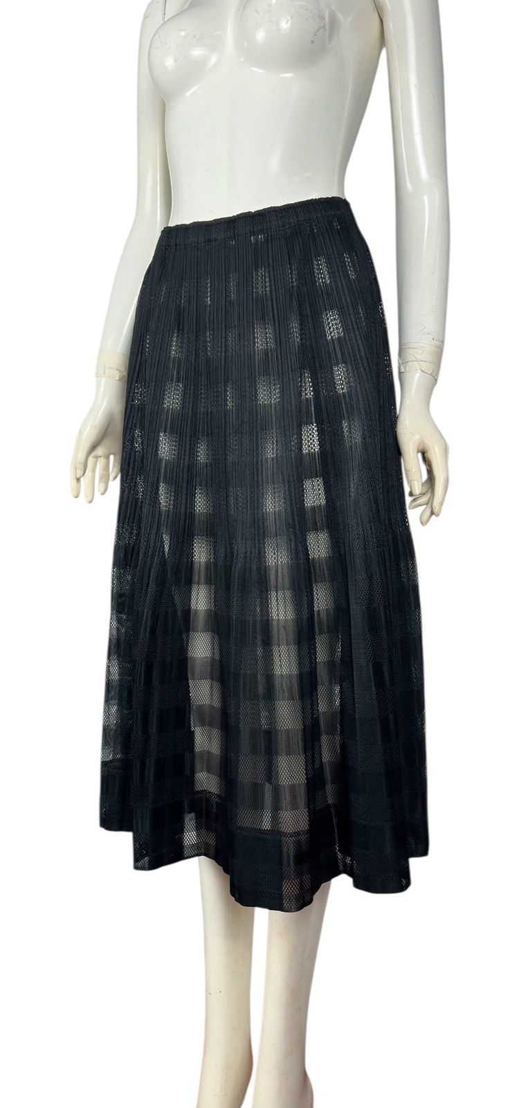 Pleats Please Issey Miyake Issey Miyake Pleats Please Black Grid Midi Skirt Sz 2 Size 28" / US 6 / IT 42 - 5 Thumbnail