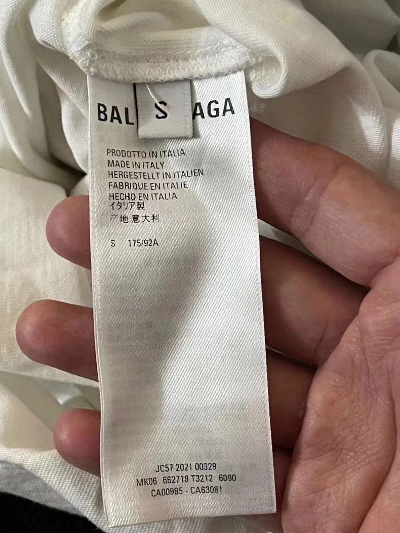 Balenciaga Balenciaga Red Fake Two Piece Coke Destroy Sweater 2502-Nex Size US S / EU 44-46 / 1 - 4 Thumbnail