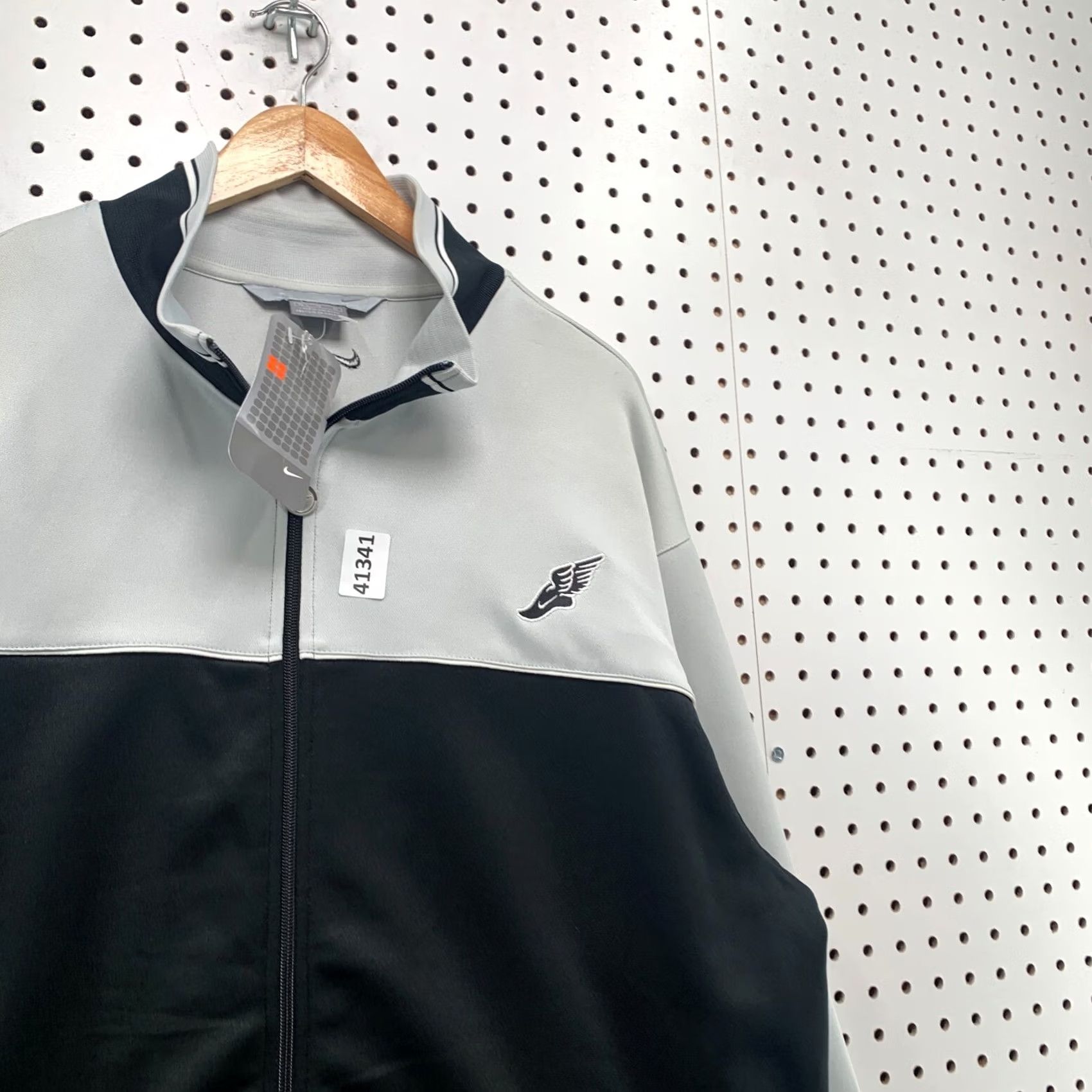 Nike VINTAGE Y2K Nike Track Jacket Mens XL Gray Black Zip NEW NWT Foot Wing Size US XL / EU 56 / 4 - 7 Thumbnail