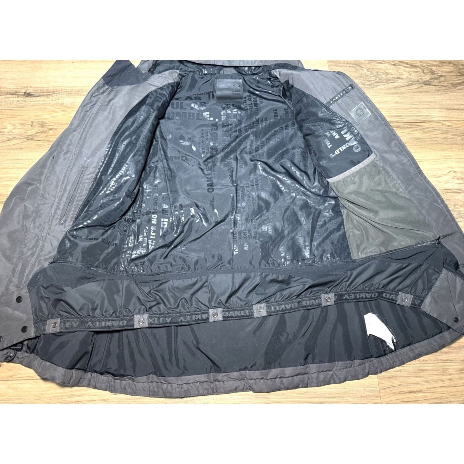 Oakley Oakley Recco Ski Snowboard Jacket Coat Hooded Women’s M Medium Duck Down Gray Size M / US 6-8 / IT 42-44 - 7 Thumbnail