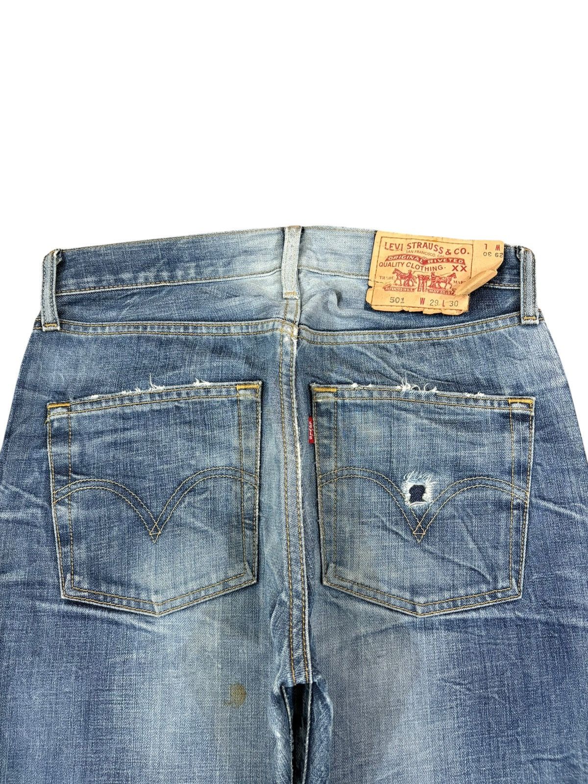 Levi's Vintage 90s Levis 501 Whisker Honeycomb Distress Loose Jeans Size US 28 / EU 44 - 7 Thumbnail