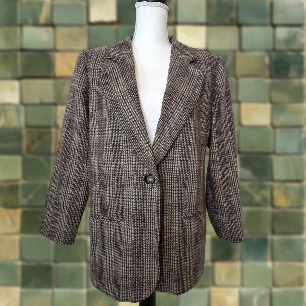 Vintage VINTAGE Wool Glen Plaid Blazer Brown Women’s 12 Medium Shoulder Pads Relaxed Fit Blazer Women Wool Blend Plaid 80s 90s Preppy Fall Winter Jacket Mens? Size XL / US 12-14 / IT 48-50 - 1 Thumbnail