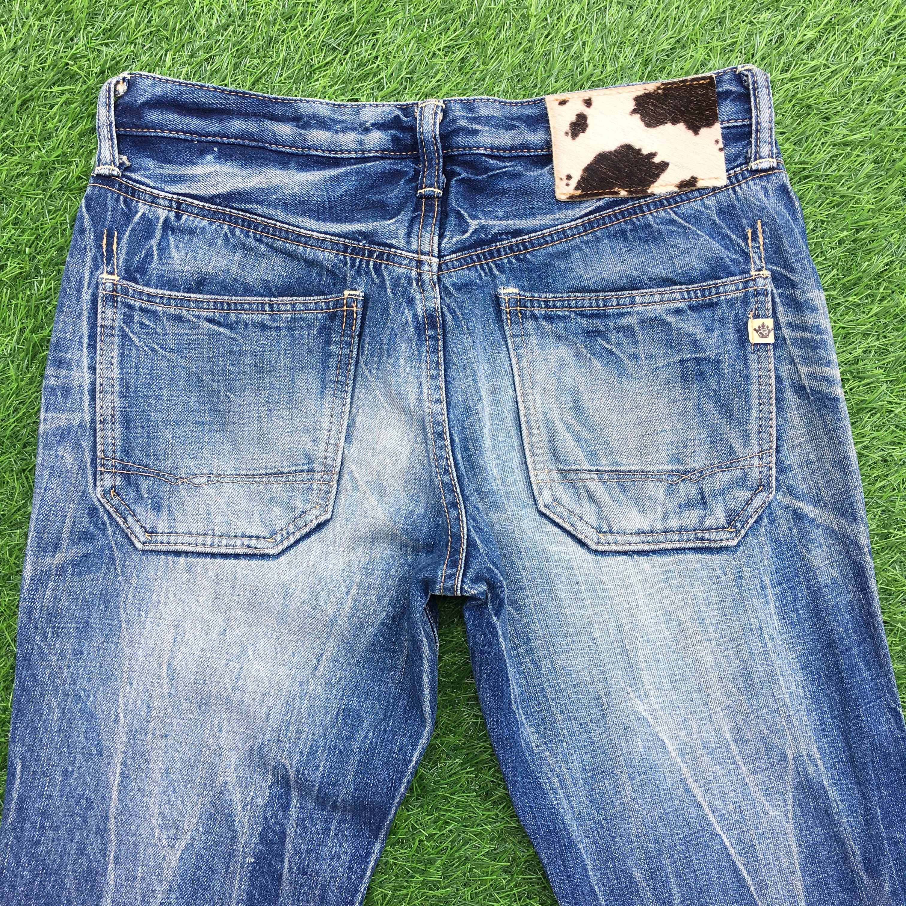 Japanese Brand Low Rise Distressed Bootcut Jeans #D1356 Size US 28 / EU 44 - 4 Thumbnail