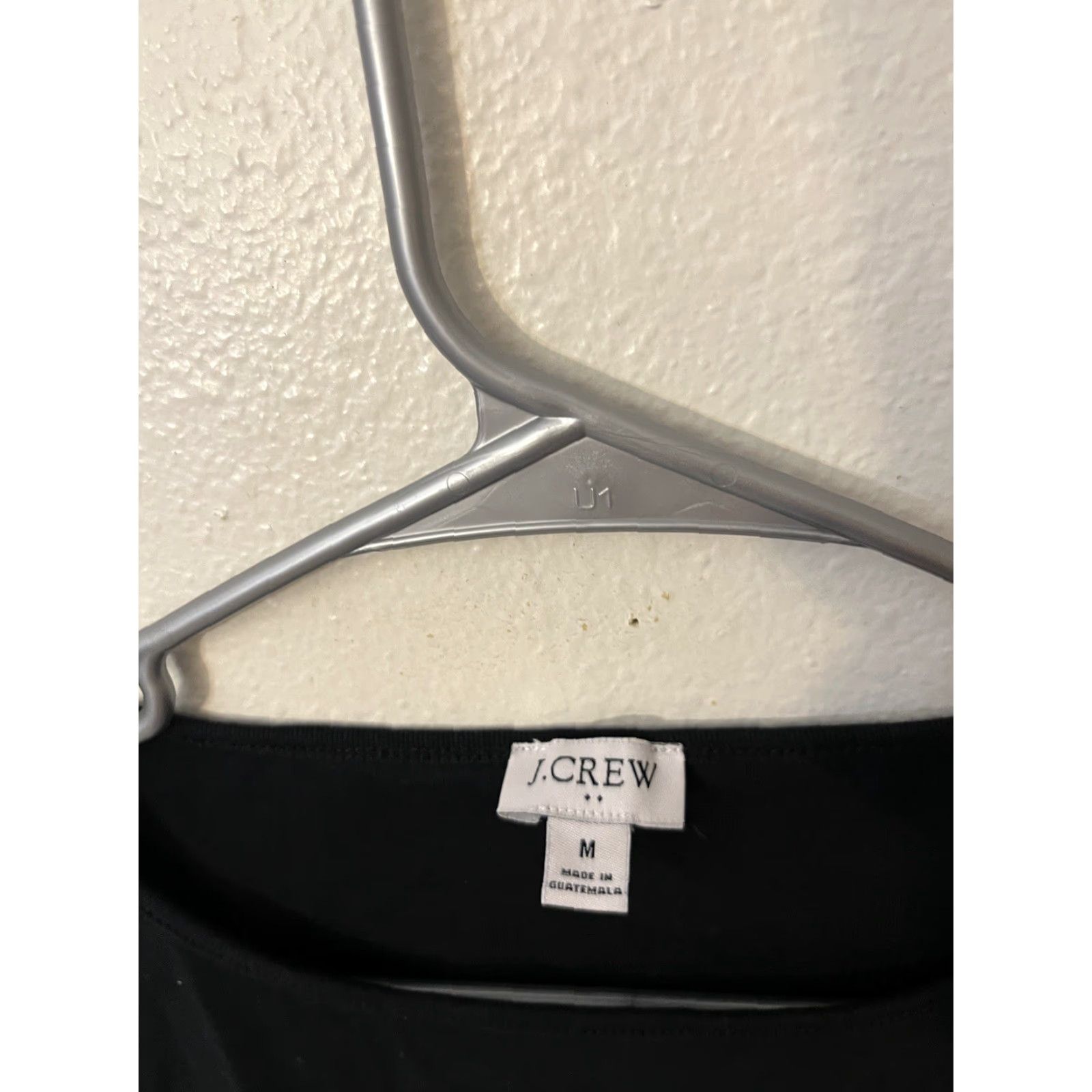 J.Crew J.CREW Tank Open-neck cami top Black Sz M 100% Cotton Slim Regular Women's Modern Basic Crew Neck Shirt Woman Tank Top Black Medium M Womens Size M / US 6-8 / IT 42-44 - 2 Thumbnail