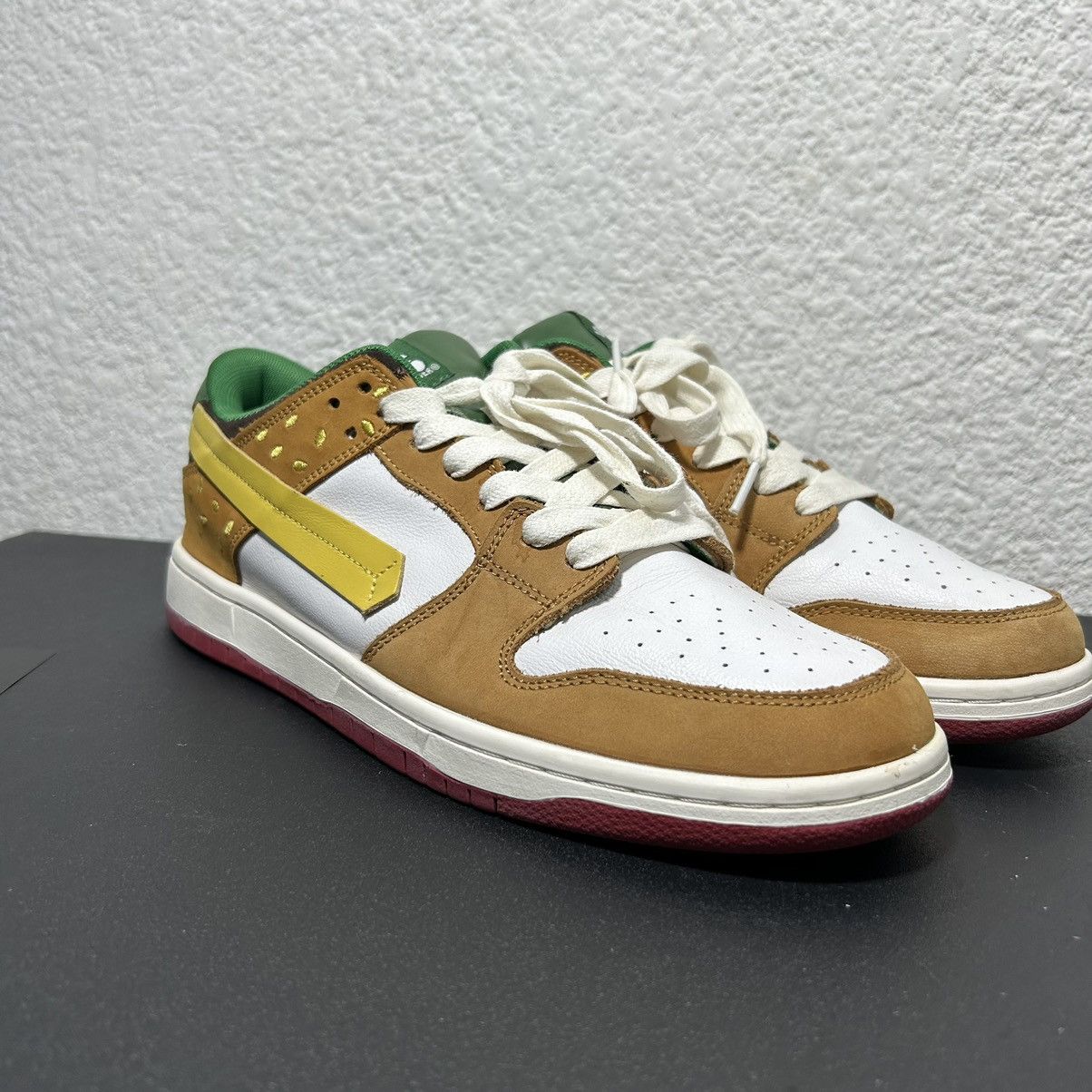Vandy The Pink Vandy The Pink Burguer Dunks Low Size US 10 / EU 43 - 5 Thumbnail