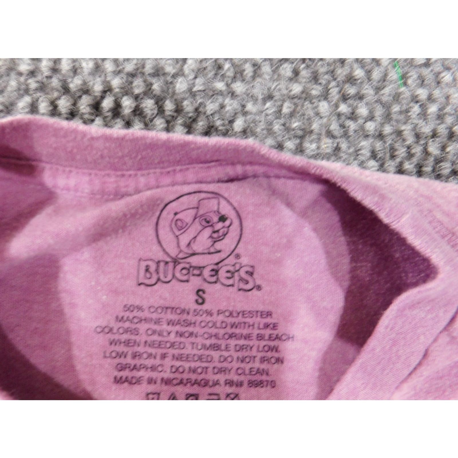Vintage Buc-Eees Shirt Mens S Purple Graphic Texas cactus flower Logo Crew Neck Short Sleeve T-Shirt Size US S / EU 44-46 / 1 - 4 Thumbnail