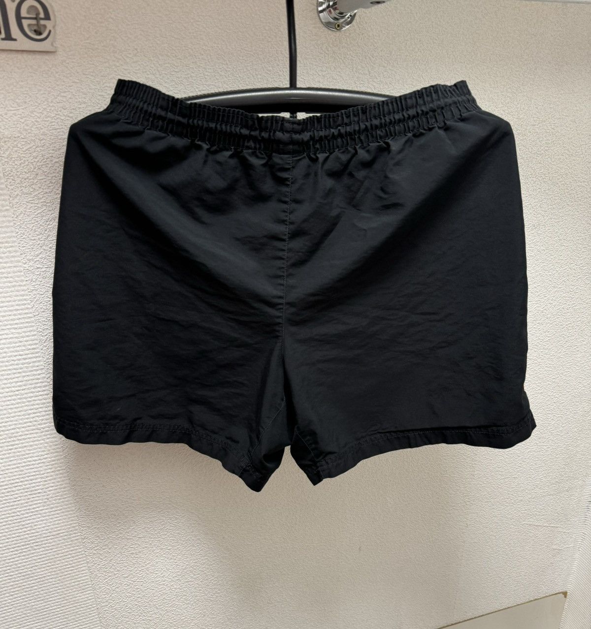Nike Nike manchester united vintage black nylon shorts L sz Size US 34 / EU 50 - 2 Thumbnail