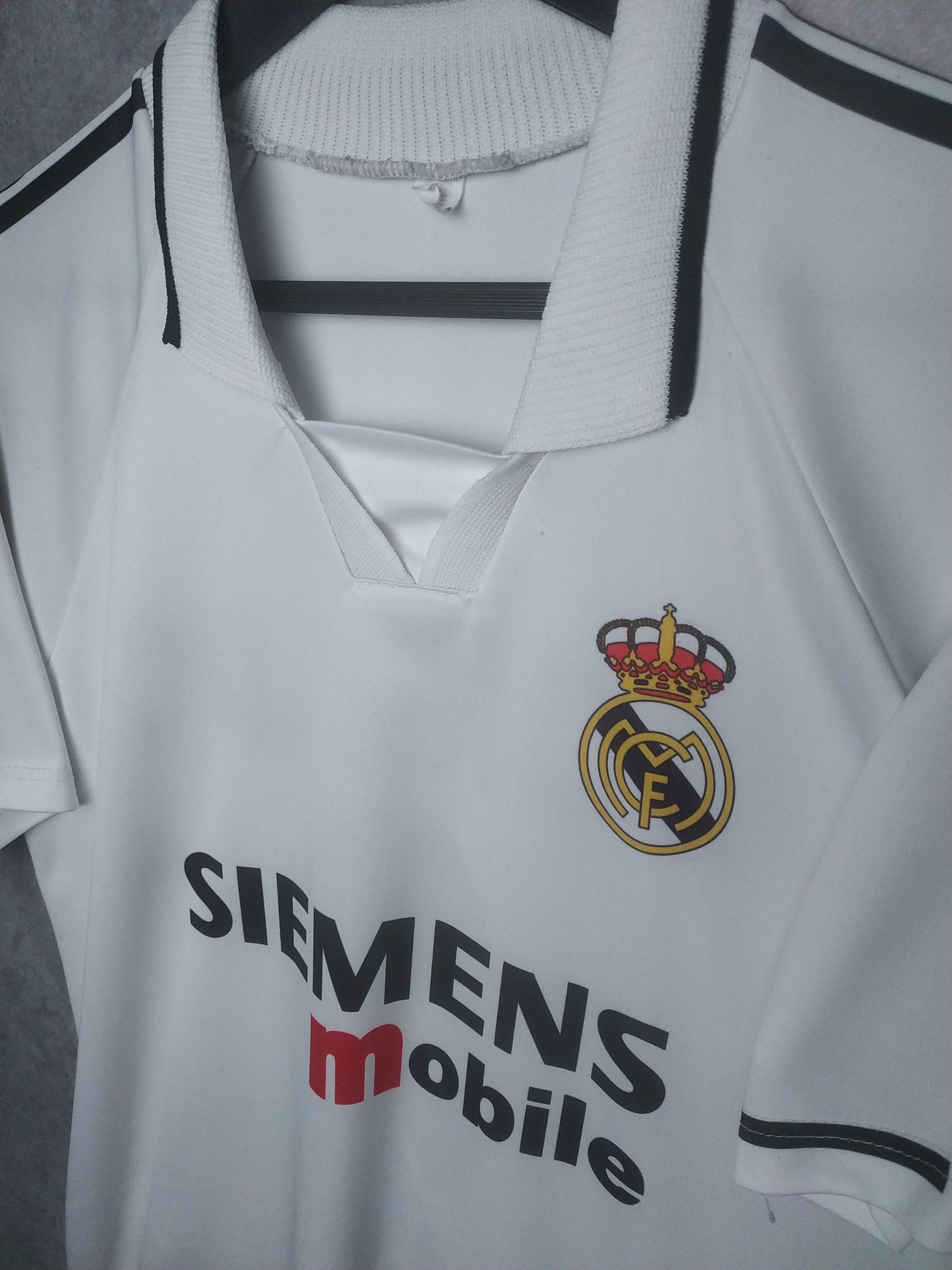 Vintage Ronaldo 9 Real Madrid vintage football soccer jersey Size US S / EU 44-46 / 1 - 11 Thumbnail