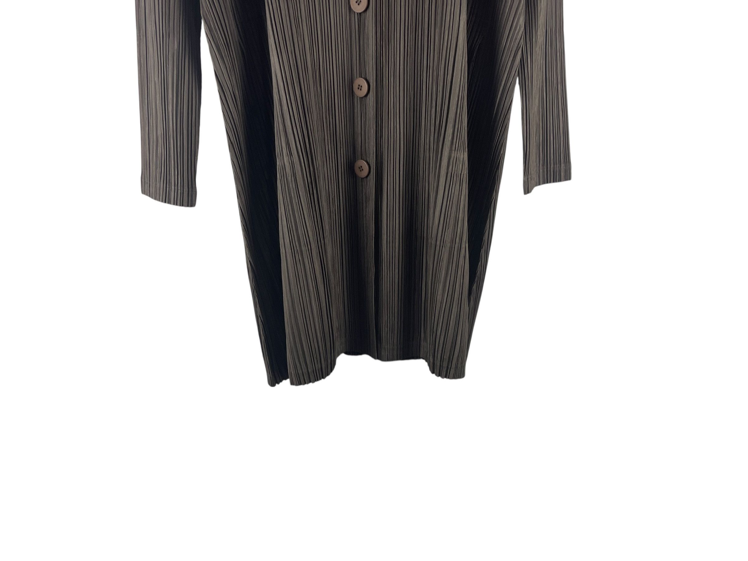 Pleats Please Issey Miyake Pleats Please Issey Miyake Button Front Pleated Cardigan Size M / US 6-8 / IT 42-44 - 8 Thumbnail