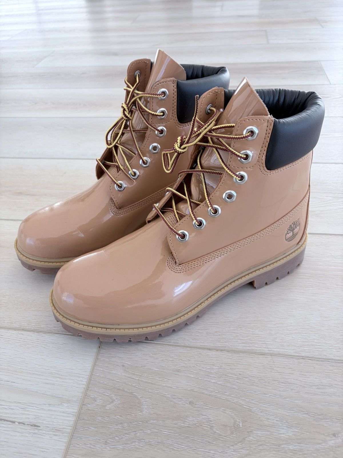Timberland veneda carter 6" premium patent leather Size US 10 / EU 43 - 2 Thumbnail