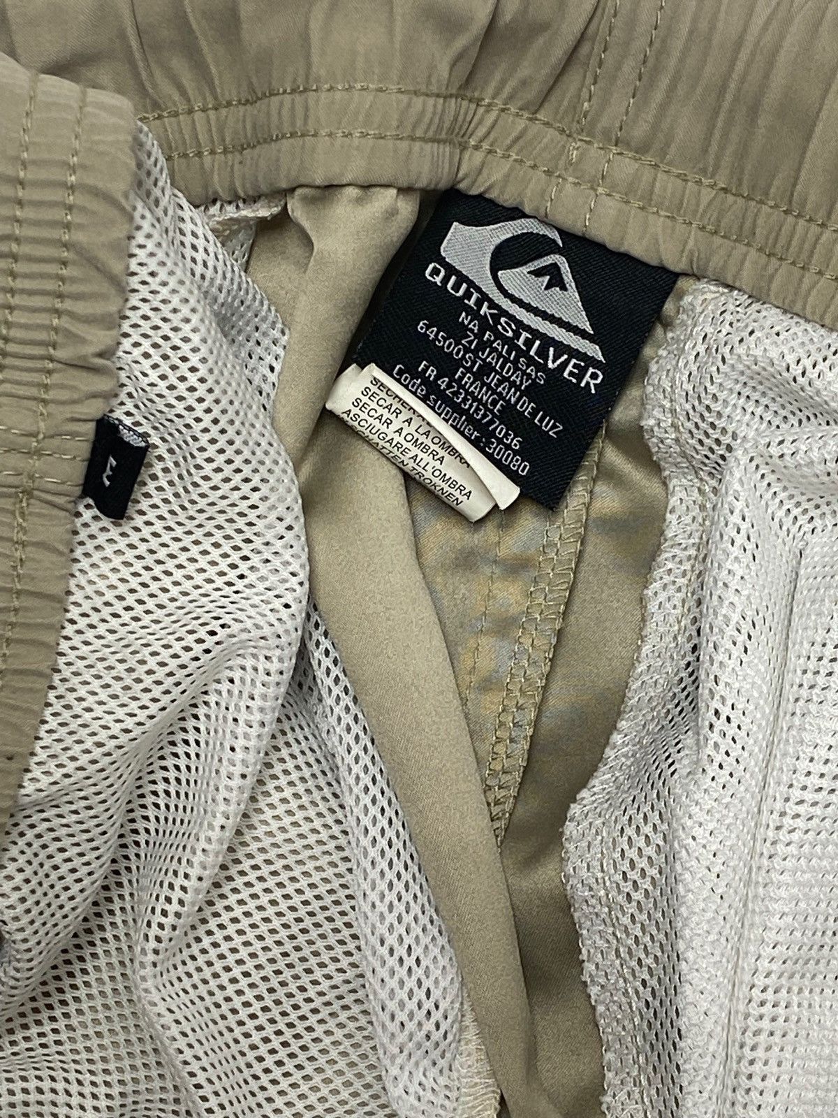 Quiksilver Vintage QUIKSILVER Big Logo Beige Shorts Y2K Size US 33 - 4 Thumbnail