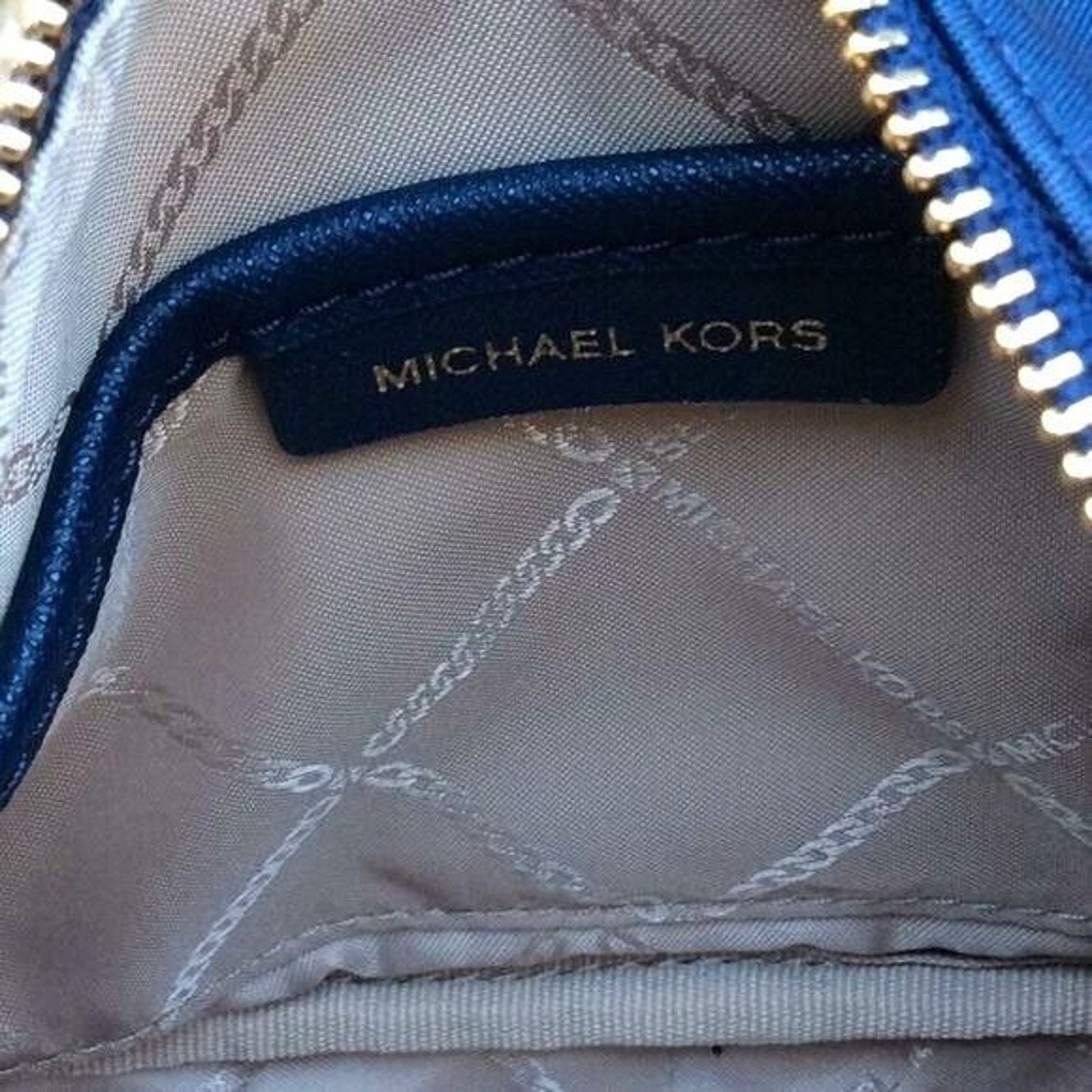 Michael Kors Michael Kors Signature Pouchette NWT Size ONE SIZE - 7 Thumbnail
