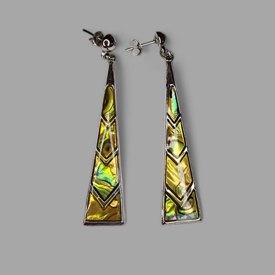 Other Gorgeous Abalone shell dangle earrings triangle shape Size ONE SIZE - 2 Thumbnail