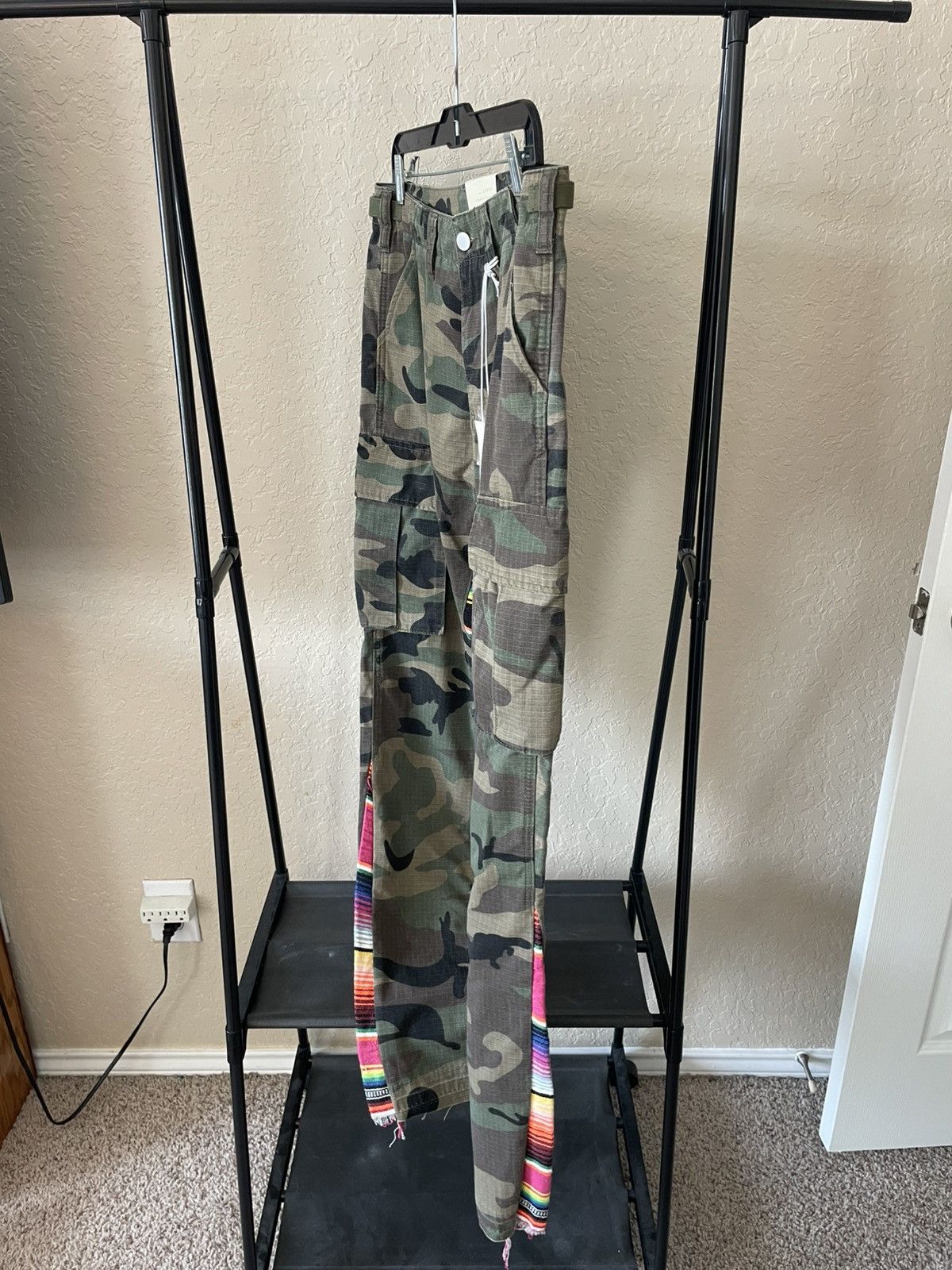 MNML Serape Bootcut Cargo Pants Camo nwt Size US 30 / EU 46 - 9 Thumbnail