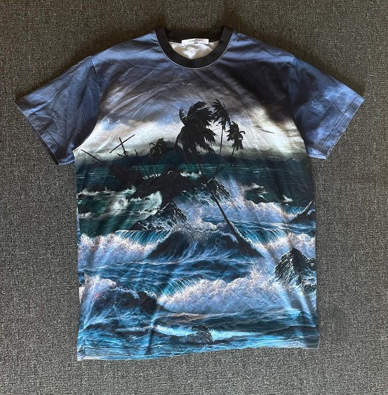 Givenchy Givenchy Oversize Graphic Print T-shirt-yf Size US S / EU 44-46 / 1 - 1 Thumbnail