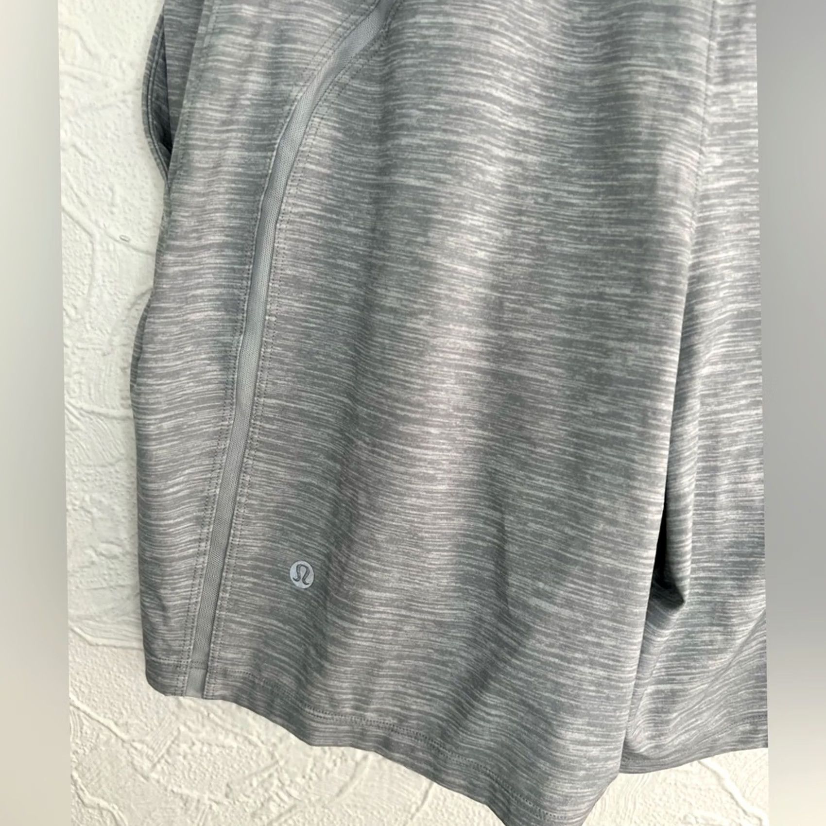 Lululemon Lululemon Shorts Women’s S Active Gray Breathable Size 28" / US 6 / IT 42 - 3 Thumbnail
