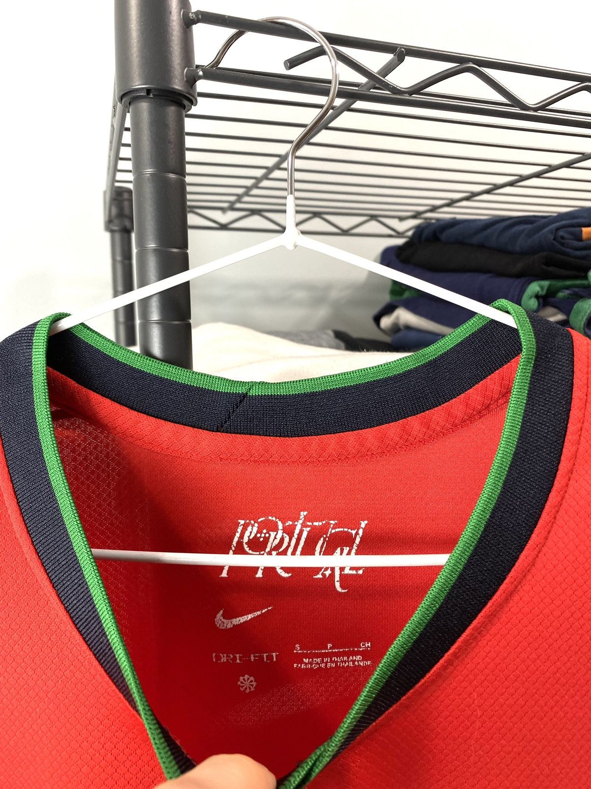 Nike Vintage Nike Portugal Ronaldo 7 Soccer Jersey Tee Size US S / EU 44-46 / 1 - 7 Thumbnail