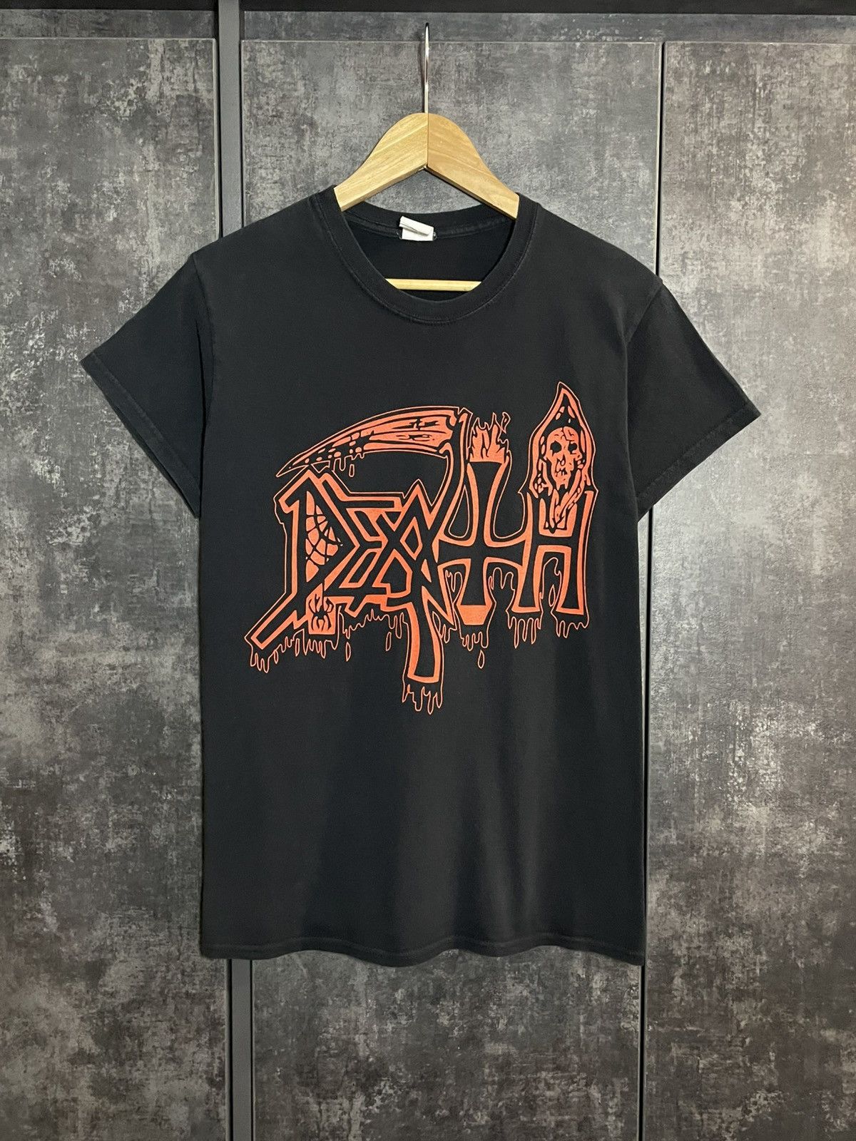 Vintage Vintage Death 2009 Rock Band Tshirt 3D Darkthrone Deftones Size US S / EU 44-46 / 1 - 1 Thumbnail