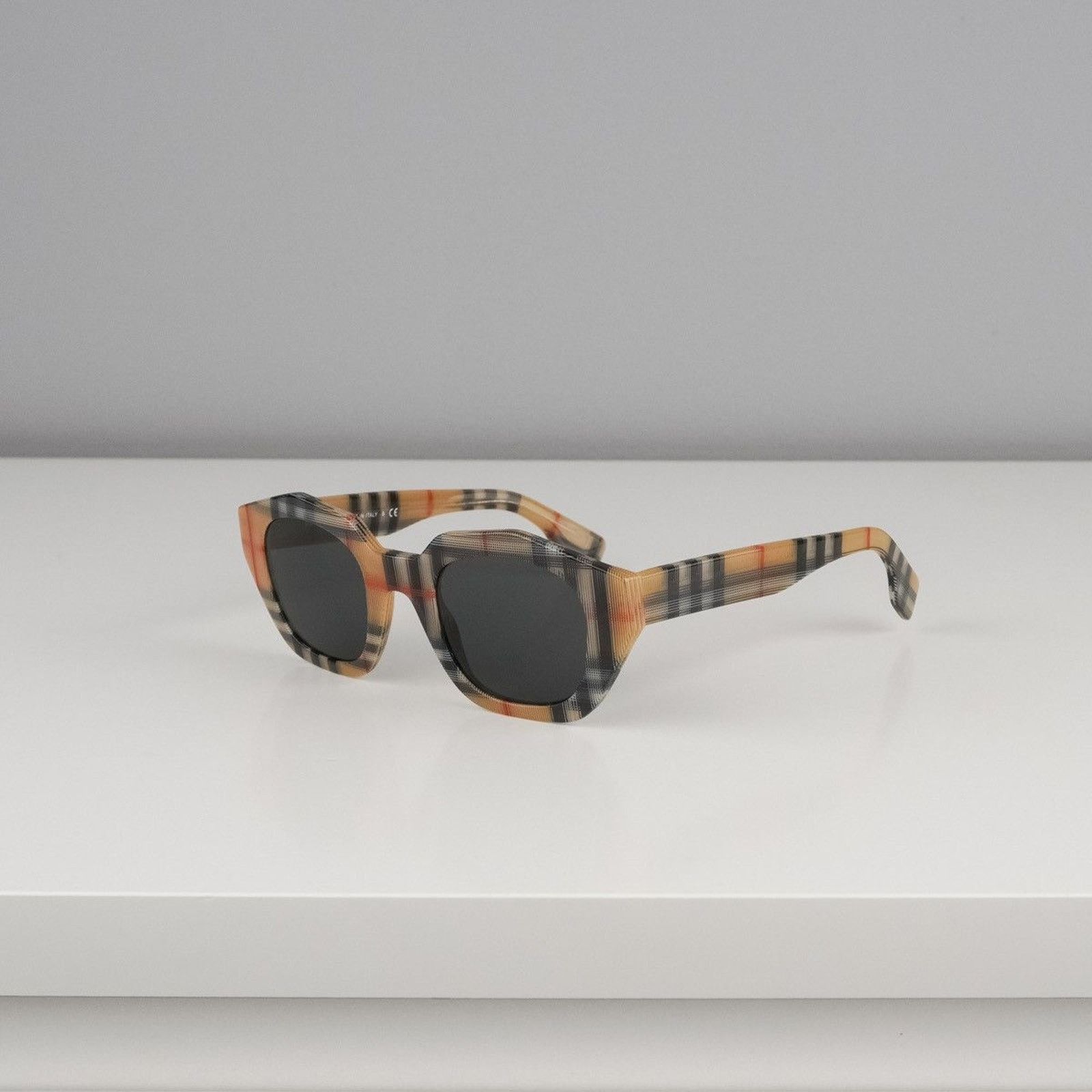 Burberry Iconic burberry check monogram transparent sunglasses Size ONE SIZE - 1 Thumbnail