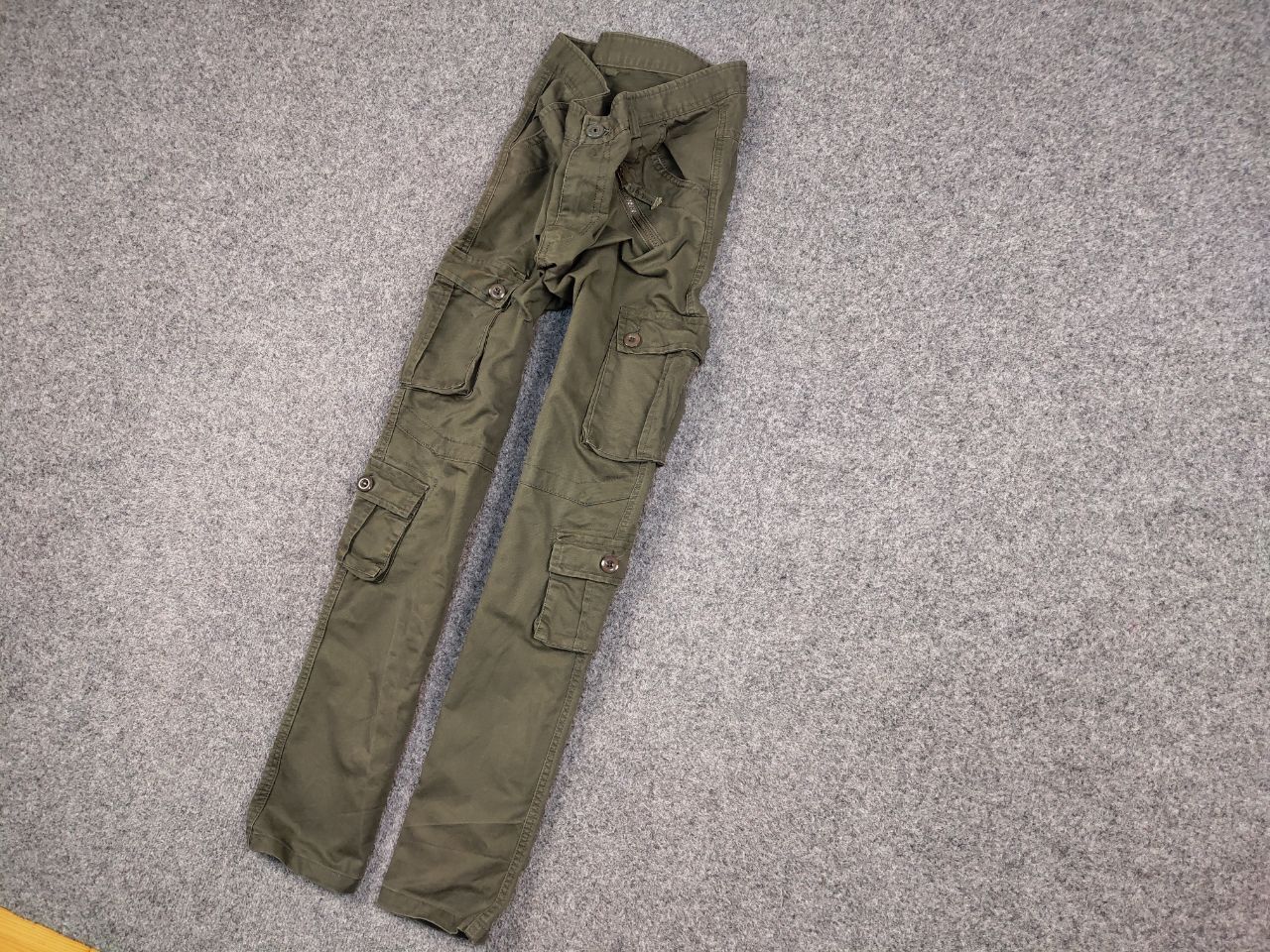 Japanese Brand Vintage Japanese Multi Pocket Cargo Pants Y2K Travis Style Size US 36 / EU 52 - 2 Thumbnail