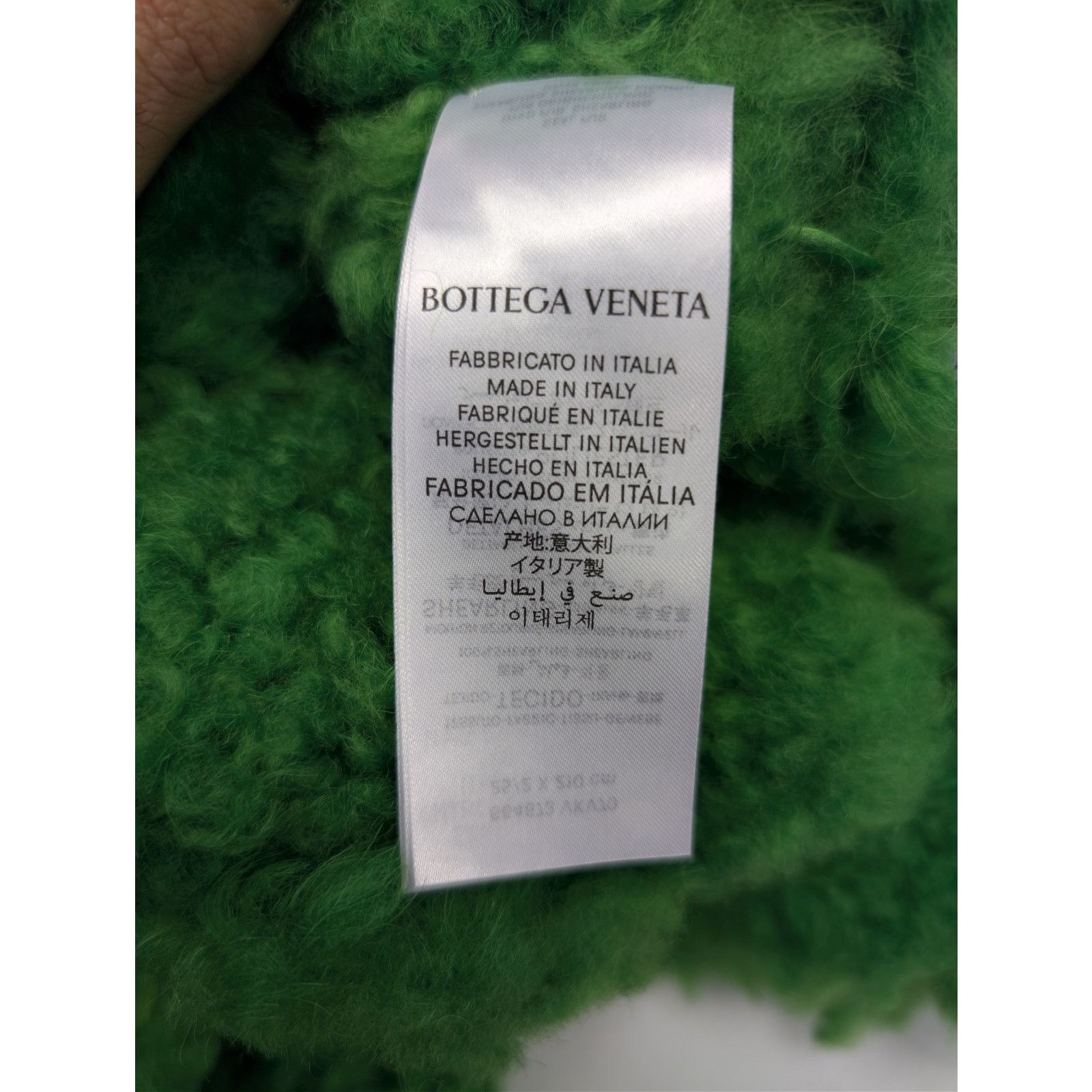 Bottega Veneta o1rshd1 Size: OS / Teddy Shearling Scarf Pompom in Green Size ONE SIZE - 14 Thumbnail