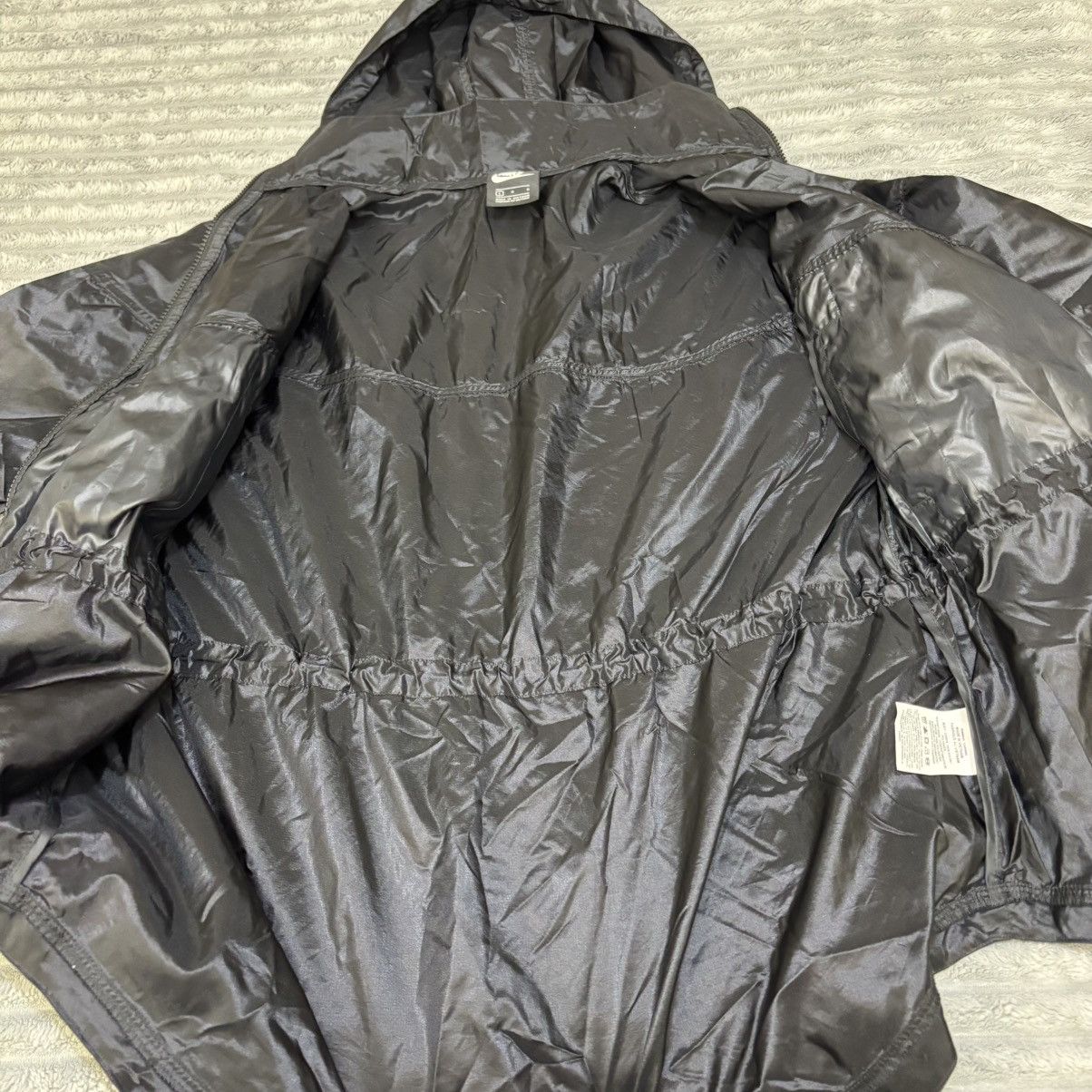 Nike Nike Sportswear Lightweight Windrunner Women’s Jacket Black Size L / US 10 / IT 46 - 9 Thumbnail