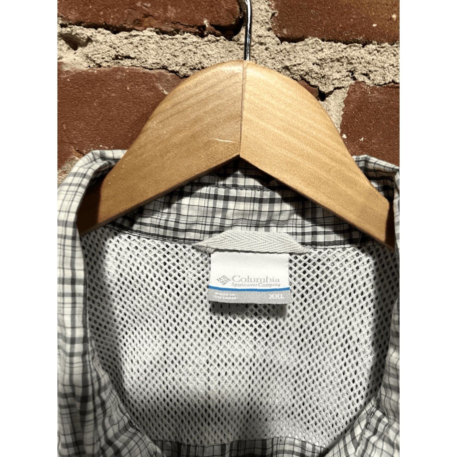 Vintage Columbia Mens Gray Short Sleeve Plaid Button-Up Shirt Outdoor 2XL Shirt Men Gray Outdoor 90s? Size US XXL / EU 58 / 5 - 3 Thumbnail