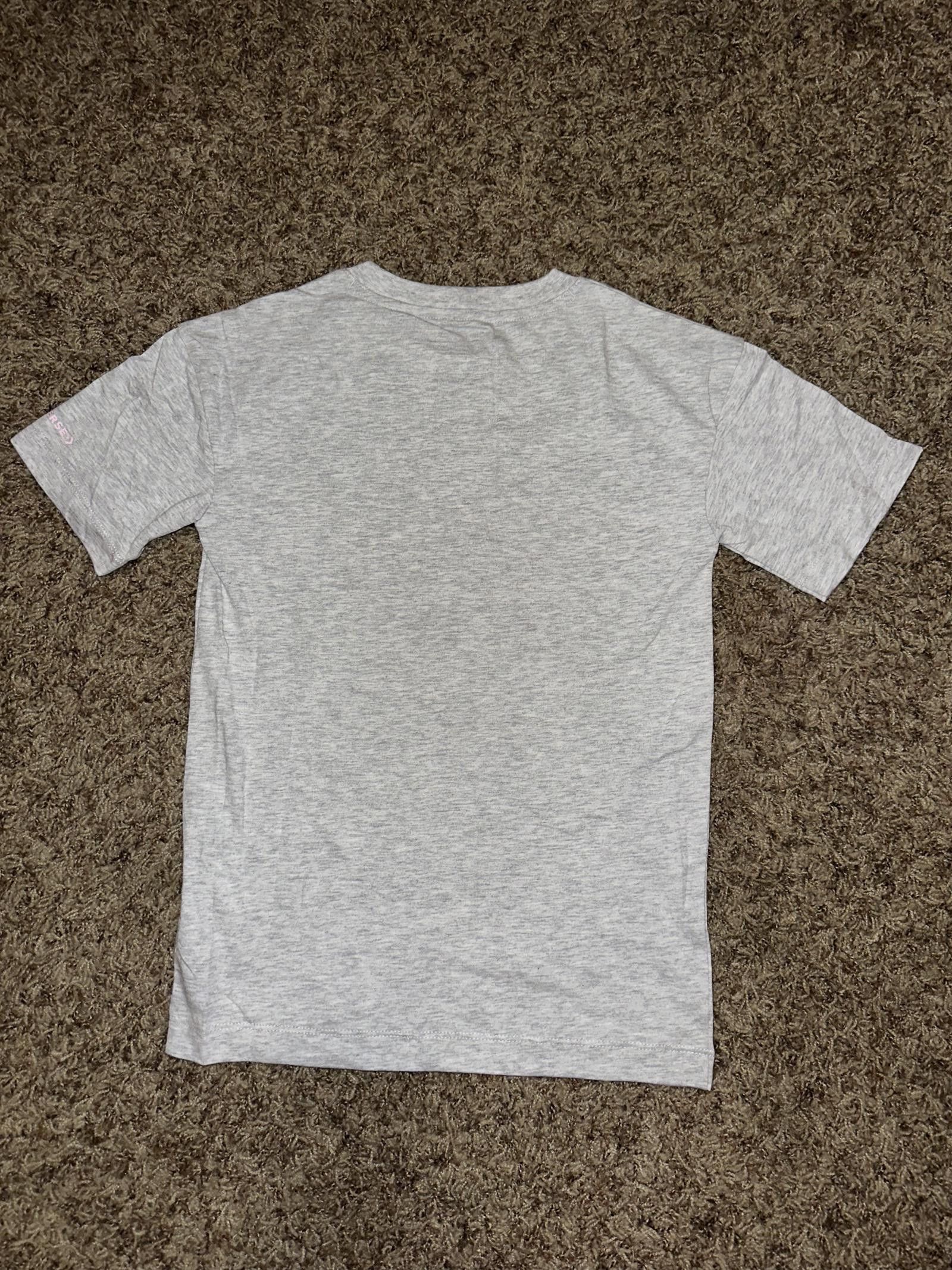 Converse Converse Big Kid (Girls) Leopard Chuck Patch Graphic T-Shirt Size S / US 4 / IT 40 - 4 Thumbnail