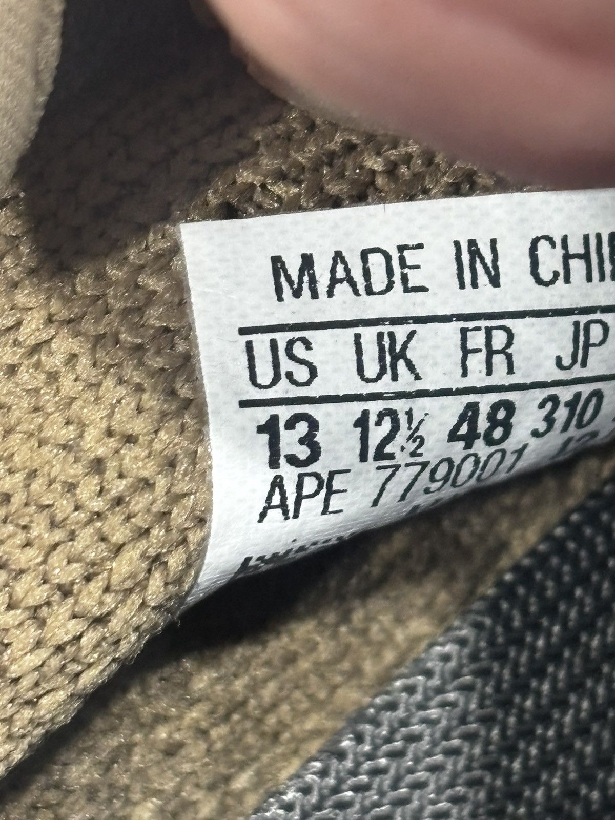 Yeezy Yeezy 350 boost v2 earth size 13 men Size US 13 / EU 46 - 6 Thumbnail