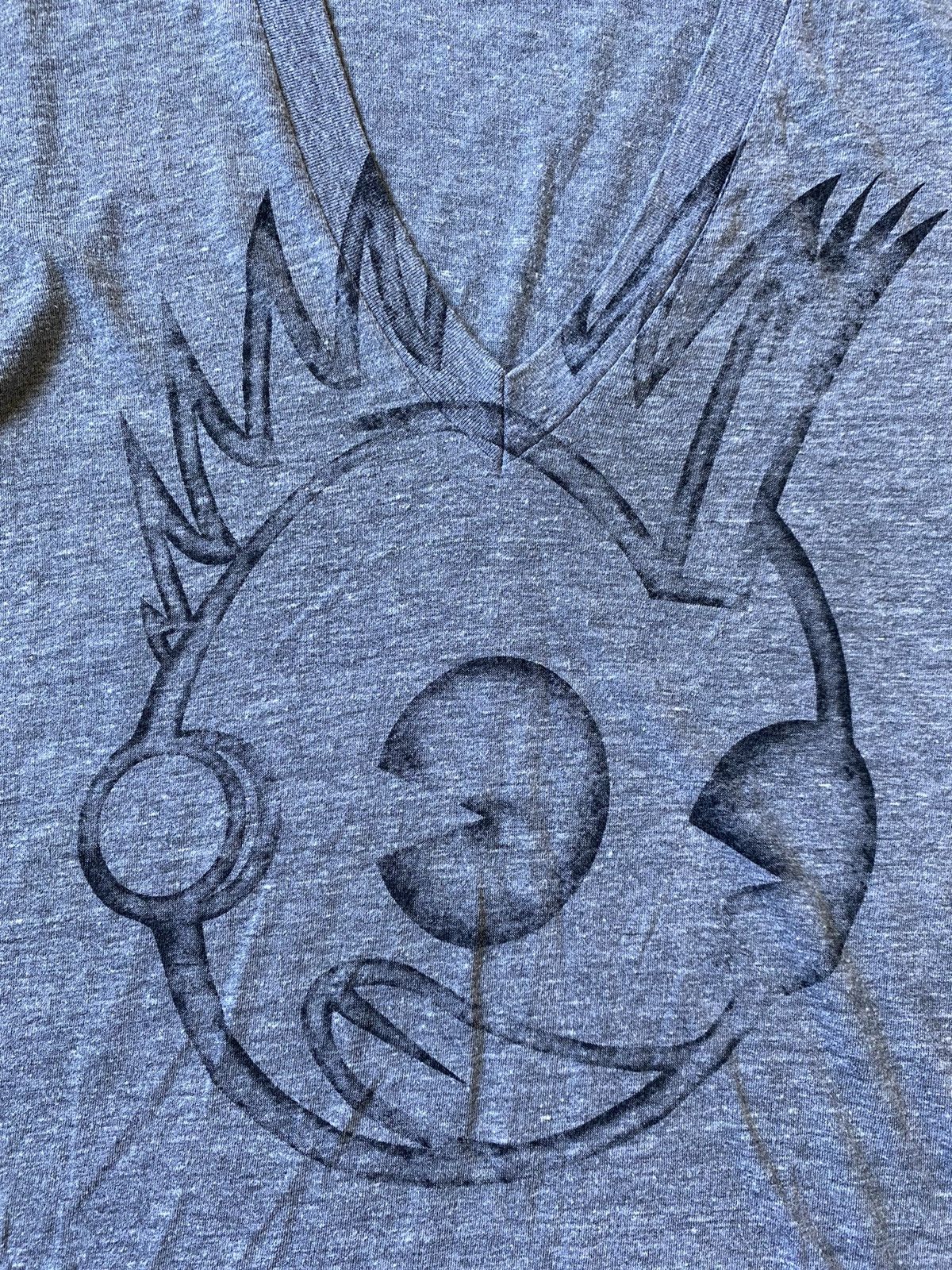 Kid Robot × Vintage VINTAGE Kidrobot V-Neck Tee Size M / US 6-8 / IT 42-44 - 2 Thumbnail